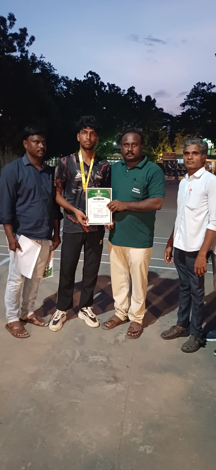 TENNIKOIT DISTRICT RUNNER BOY - U-19- SINGLES